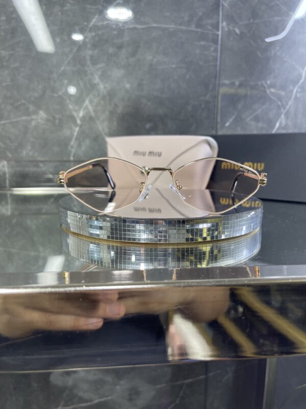 Miu Miu Gold çerçeve Pudra cam 603