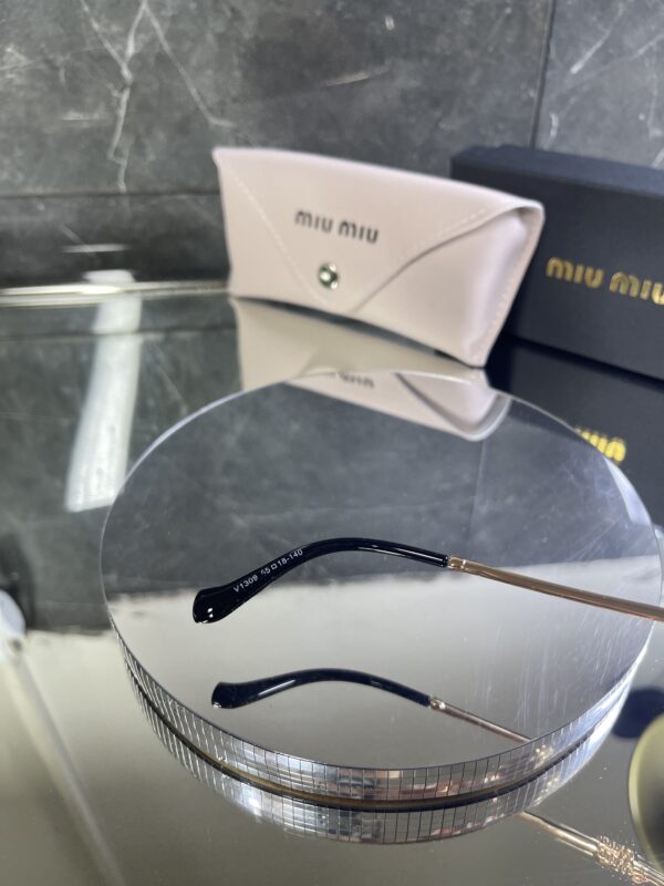 Miu Miu Gold çerçeve Pudra cam 603