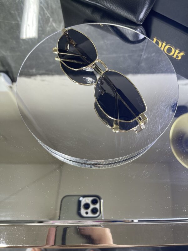Dior Geometrik Gold çerçeve Siyah cam 616