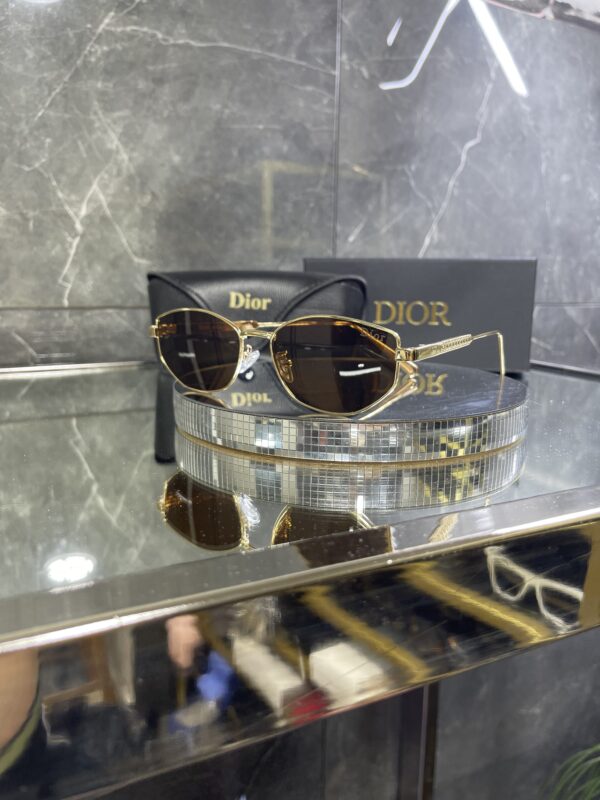 Dior Geometrik Gold çerçeve Kahve cam 615