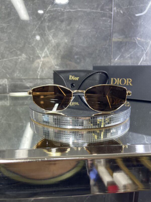 Dior Geometrik Gold çerçeve Kahve cam 615