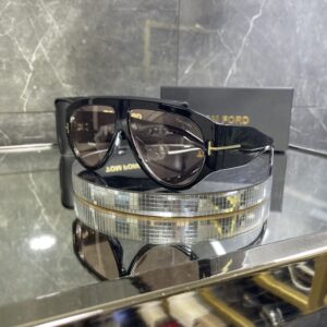 Tomford TF Pudra cam 614