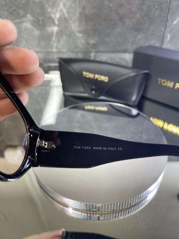 Tomford TF Pudra cam 614