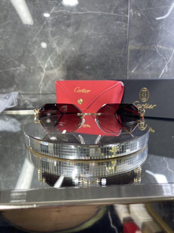 Cartier geometrik siyah degrade cam 612