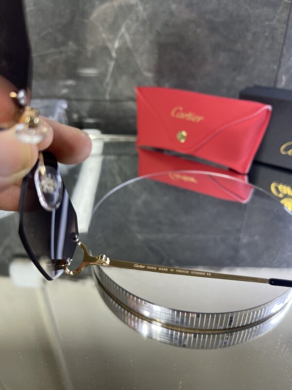 Cartier geometrik siyah degrade cam 612