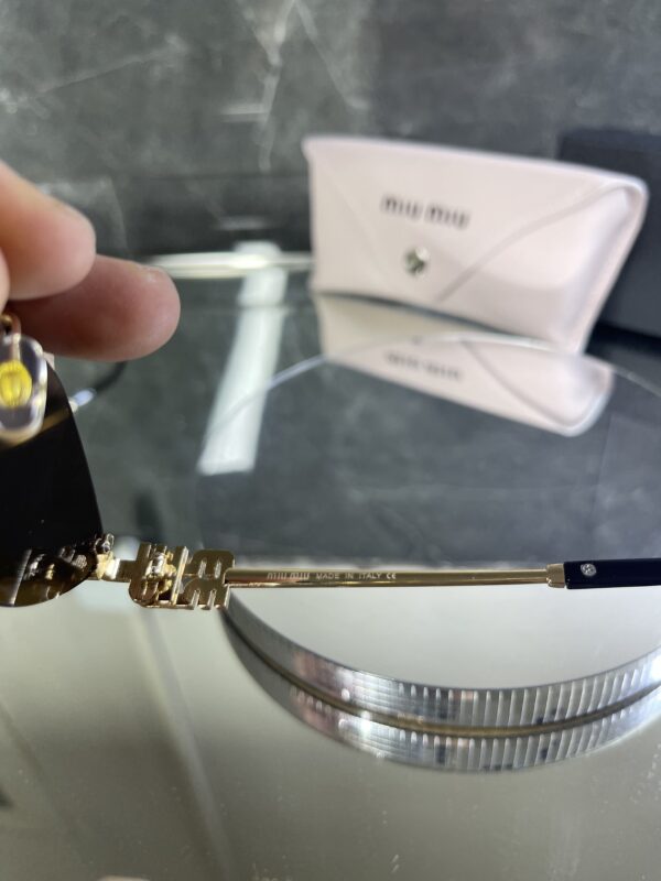 Miu Miu Geometrik Miu detay Kahve cam 609
