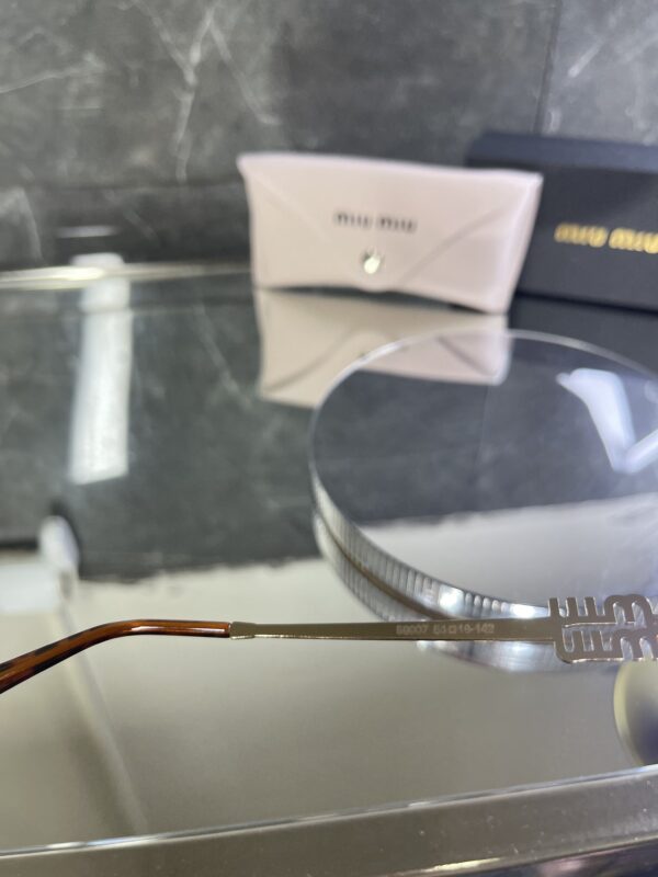 Miu Miu ova metal pembe cam gold çerçeve 617