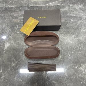 Tomford orjinal gözlük kutusu seti