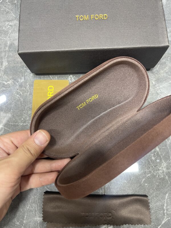 Tomford orjinal gözlük kutusu seti