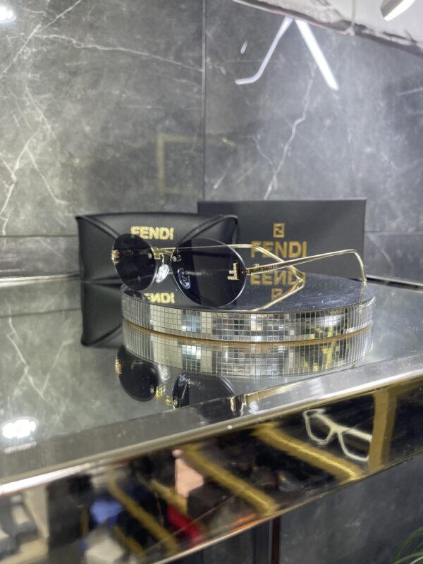 Fendi first siyah cam 625