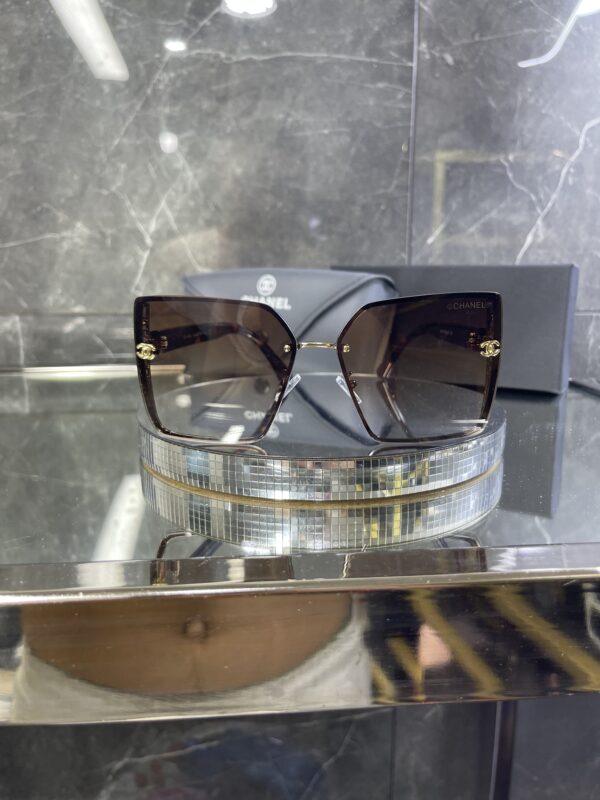 Chanel Metal çerçeve kahve cam 624