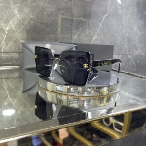Chanel Siyah Metal çerçeve Siyah cam 622