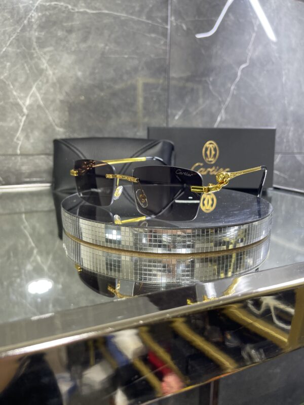 Cartier Gold Detay Siyah cam 627