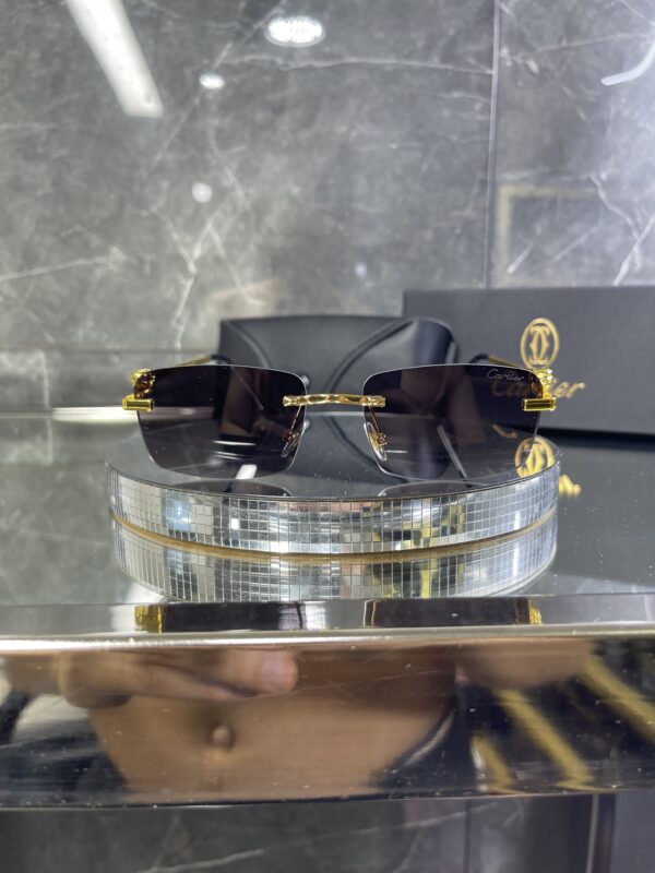 Cartier Gold Detay Siyah cam 627
