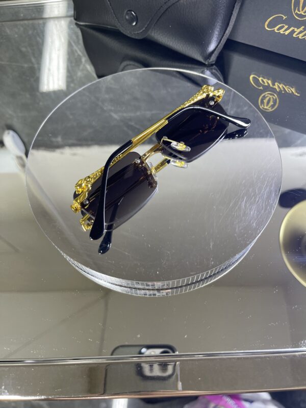 Cartier Gold Detay Siyah cam 627