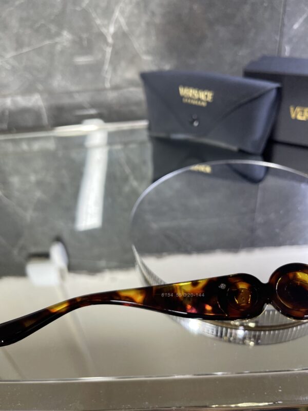 Versace Oval Leopar kemik kahve cam 629