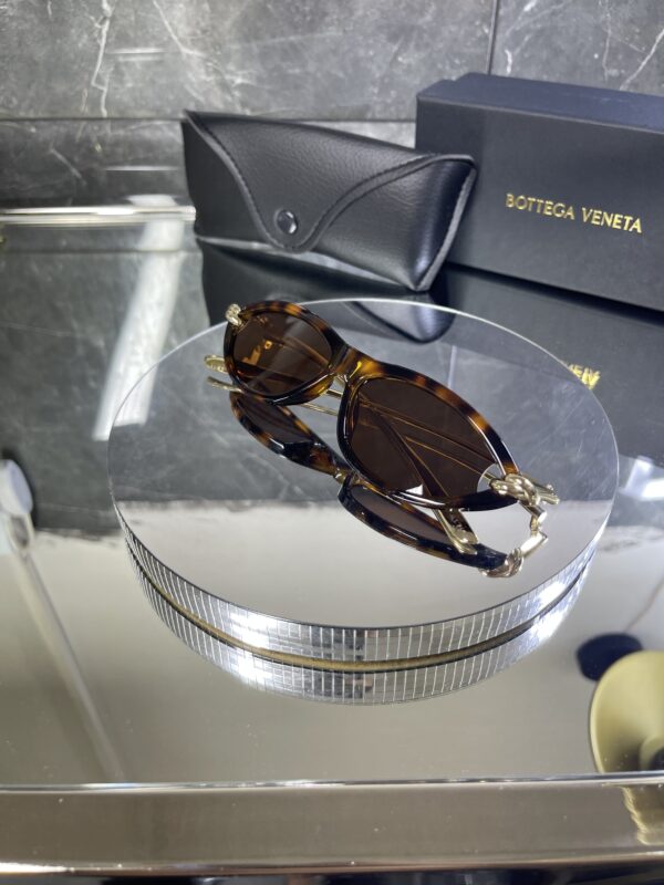 Bottegavenetta Premium Leopar Çerçeve Gold detay 647