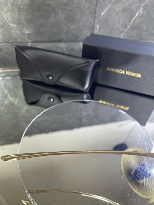Bottegavenetta Premium Siyah cam Gold detay 646