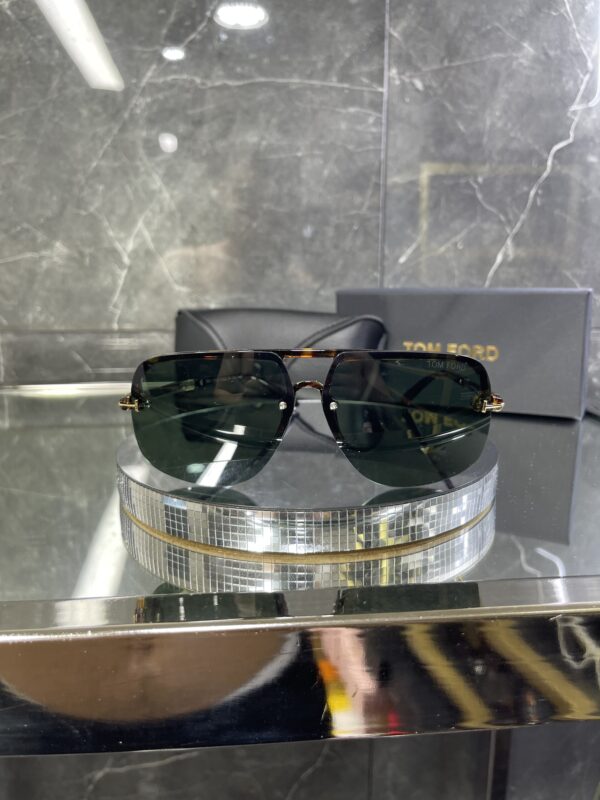 Tomford çerçevesiz yeşil cam 634
