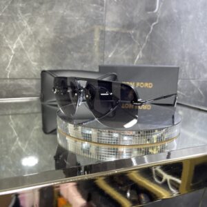 Tomford çerçevesiz siyah cam 632