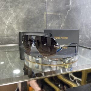 Tomford çerçevesiz çok renkli cam 631