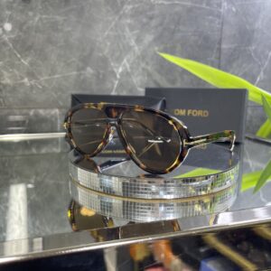 IMG_6841 Tomford Leopar çerçeve Kahve cam 658