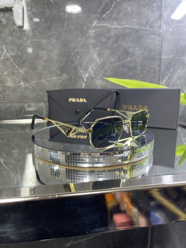 Prada Kare Metal gold çerçeve 653