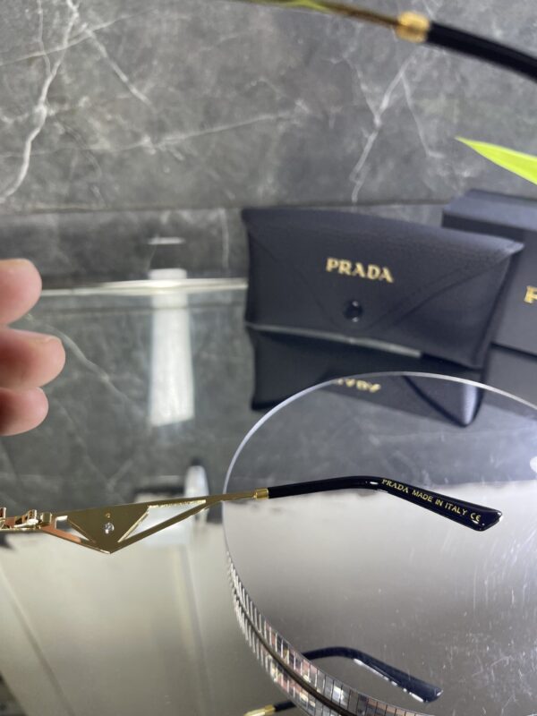 Prada Kare Metal gold çerçeve 653