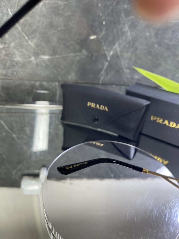 Prada Kare Metal gold çerçeve 653