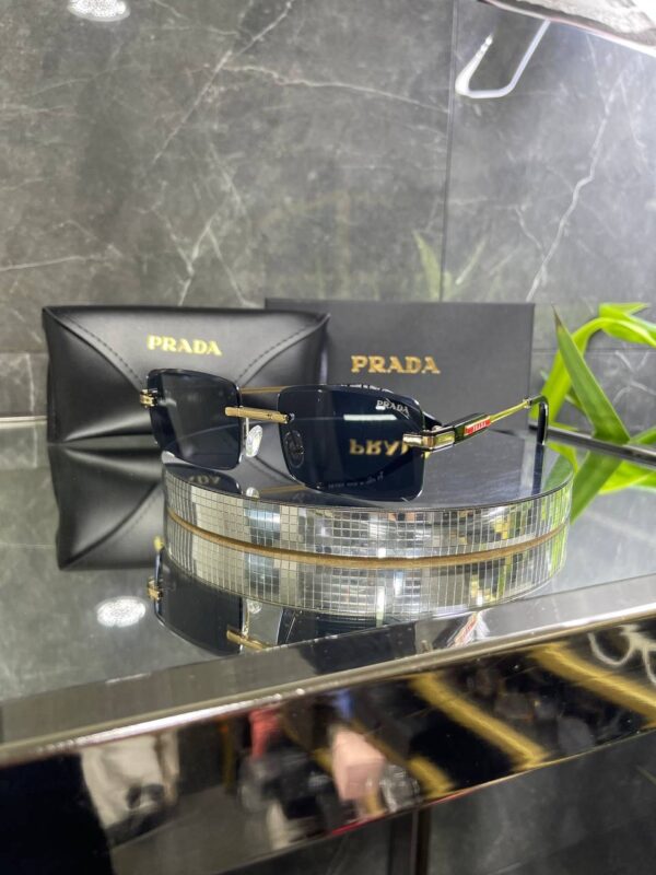 Prada çerçevesiz Siyah cam gold detay 663