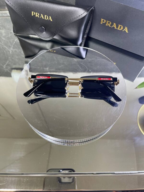 Prada çerçevesiz Siyah cam gold detay 663