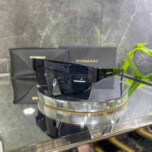 Burberry BE 4291 Siyah cam 666