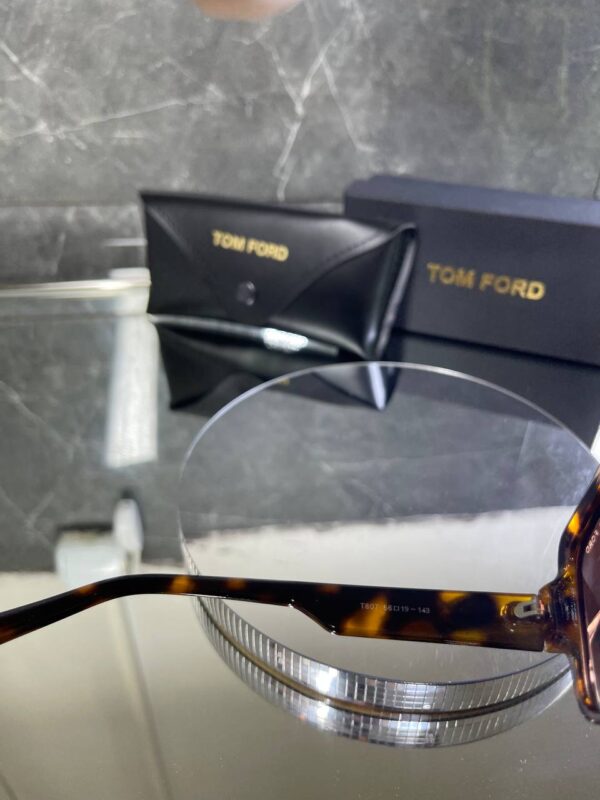 Tomford Geometrik Leopar çerçeve Kahve cam 670