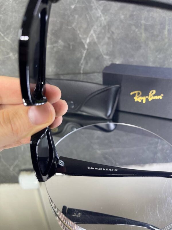 Rayban Zena Siyah Çerçeve Siyah cam 677