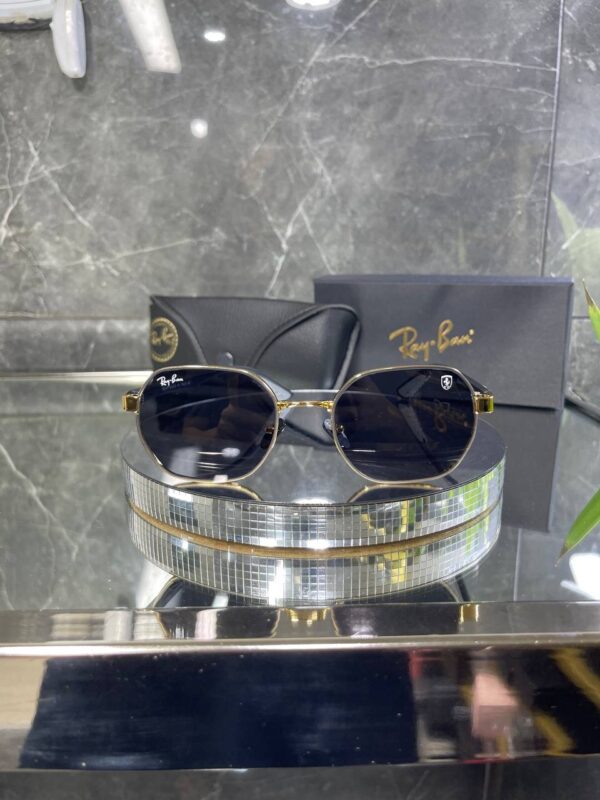 Rayban Geometrik Gold detay Siyah cam 673