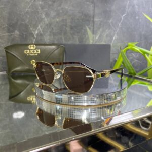 IMG_1160 Gucci Geometrik Gold Çerçeve Kahve cam 678