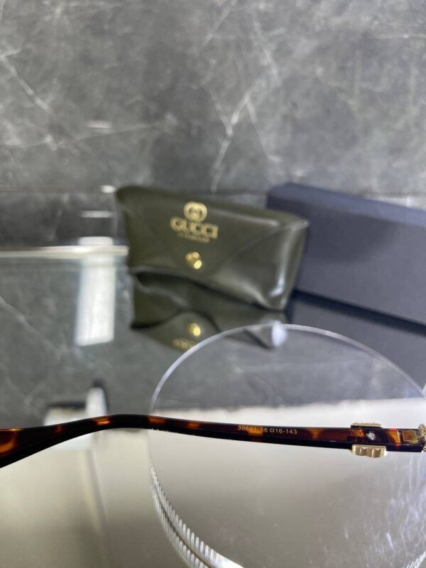 Gucci Geometrik Gold Çerçeve Kahve cam 678