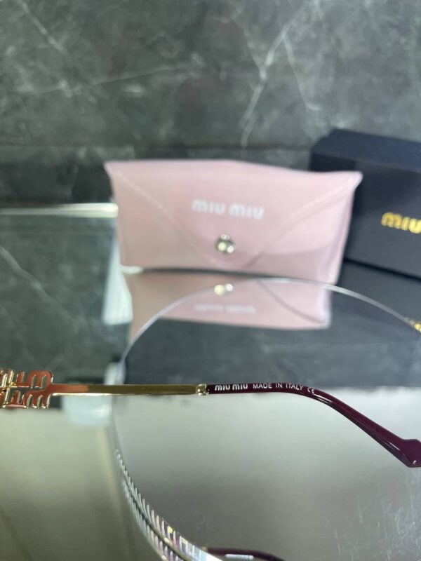 Miu Miu OMU Gold Metal Çerçeve Lila Cam 681