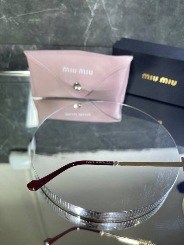 Miu Miu OMU Gold Metal Çerçeve Lila Cam 681