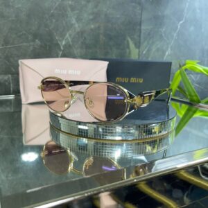 IMG_1225 Miu Miu VIP Oval Çerçeve Pudra Cam Leopar detay 689