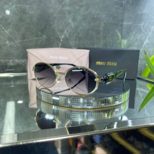 IMG_1233 Miu Miu VIP Oval Çerçeve Siyah Cam Mermer Detay 688