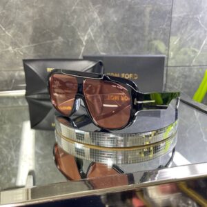 IMG_1375 Tom Ford TF 1093 01E 71 PHOTOCHROMIC BRICK RED 715