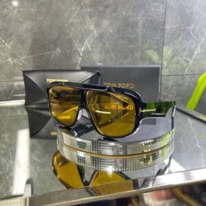 IMG_1380 Tom Ford TF 1093 01E 71 PHOTOCHROMIC SARI CAM 714