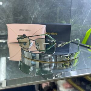 IMG_1445 Miu Miu Kare Metal çerçeve Yeşil cam 700