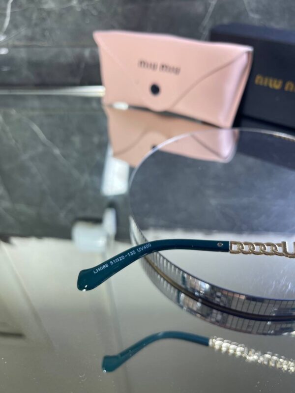 Miu Miu Üçgen Gold Detay Yeşil çerçeve 722