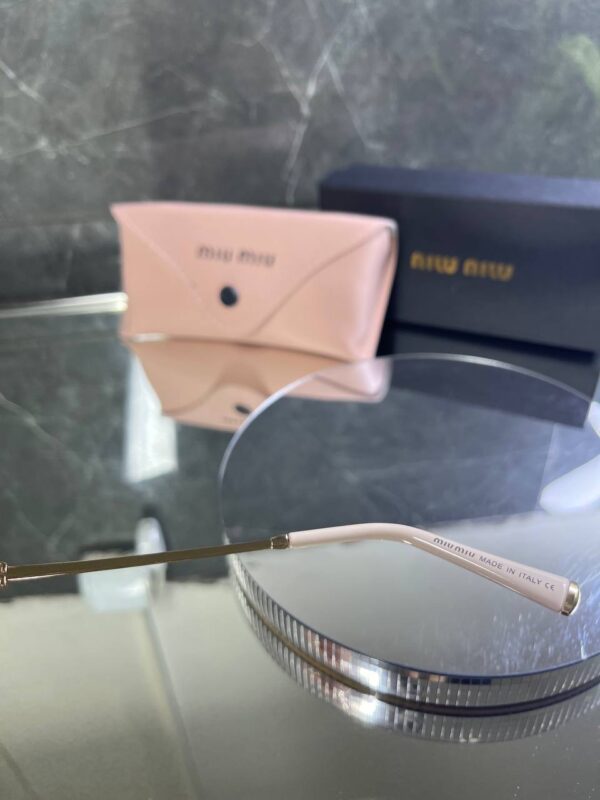 Miu Miu Metal Geometrik Çerçeve Pudra cam 733