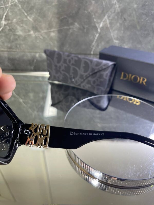 Dior MissDior S1I CD 40182I 01A Siyah Çerçeve Siyah cam 749
