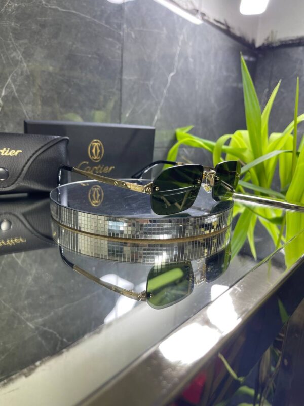 Cartier Çerçevesiz Yeşil cam Gold Detay 757