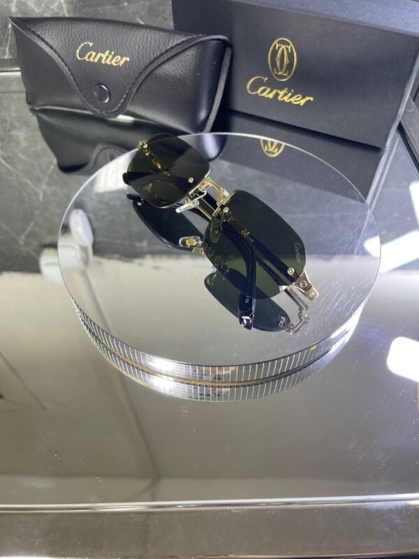 Cartier Çerçevesiz Yeşil cam Gold Detay 757