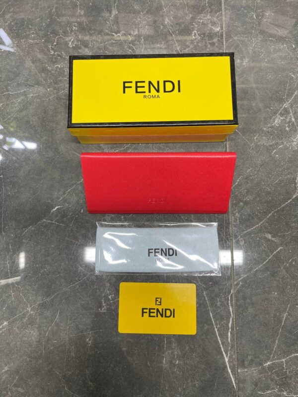 Fendi Orjinal Gözlük kutusu Seti